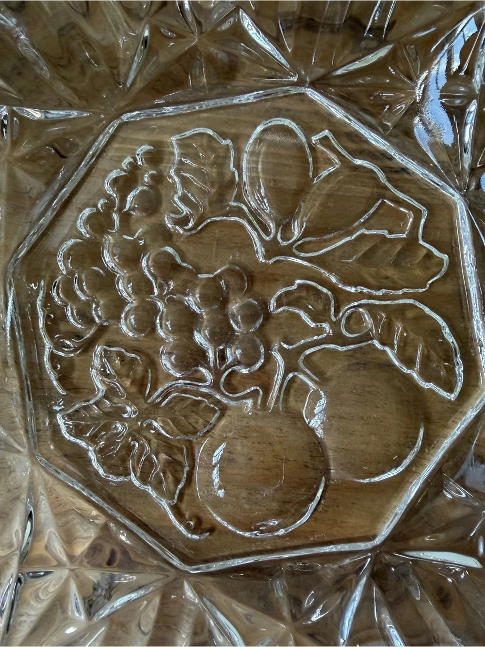 Clear Glass Decorative Fruit Pattern Serving Bowl